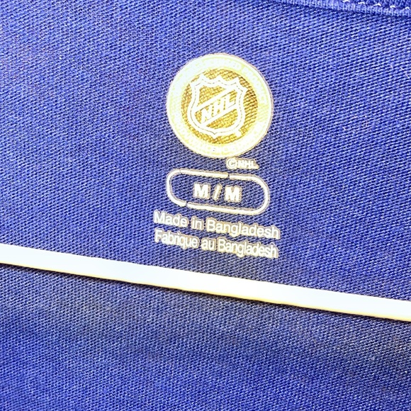 Toronto Maple Leafs Drop the Puck tshirt blue and white see photos size M - Picture 5 of 7